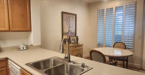 5207 Laguna Oaks Dr #27, Unit 27, Elk Grove, CA 95758 Photo