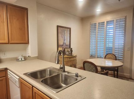 5207 Laguna Oaks Dr #27, Unit 27, Elk Grove, CA 95758 Photo