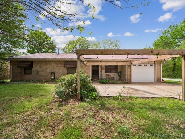 13812 S 296th East Avenue , Coweta, OK 74429