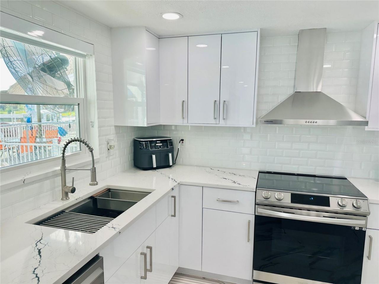 4229 Floramar Terrace, New Port Richey, FL 34652 Photo