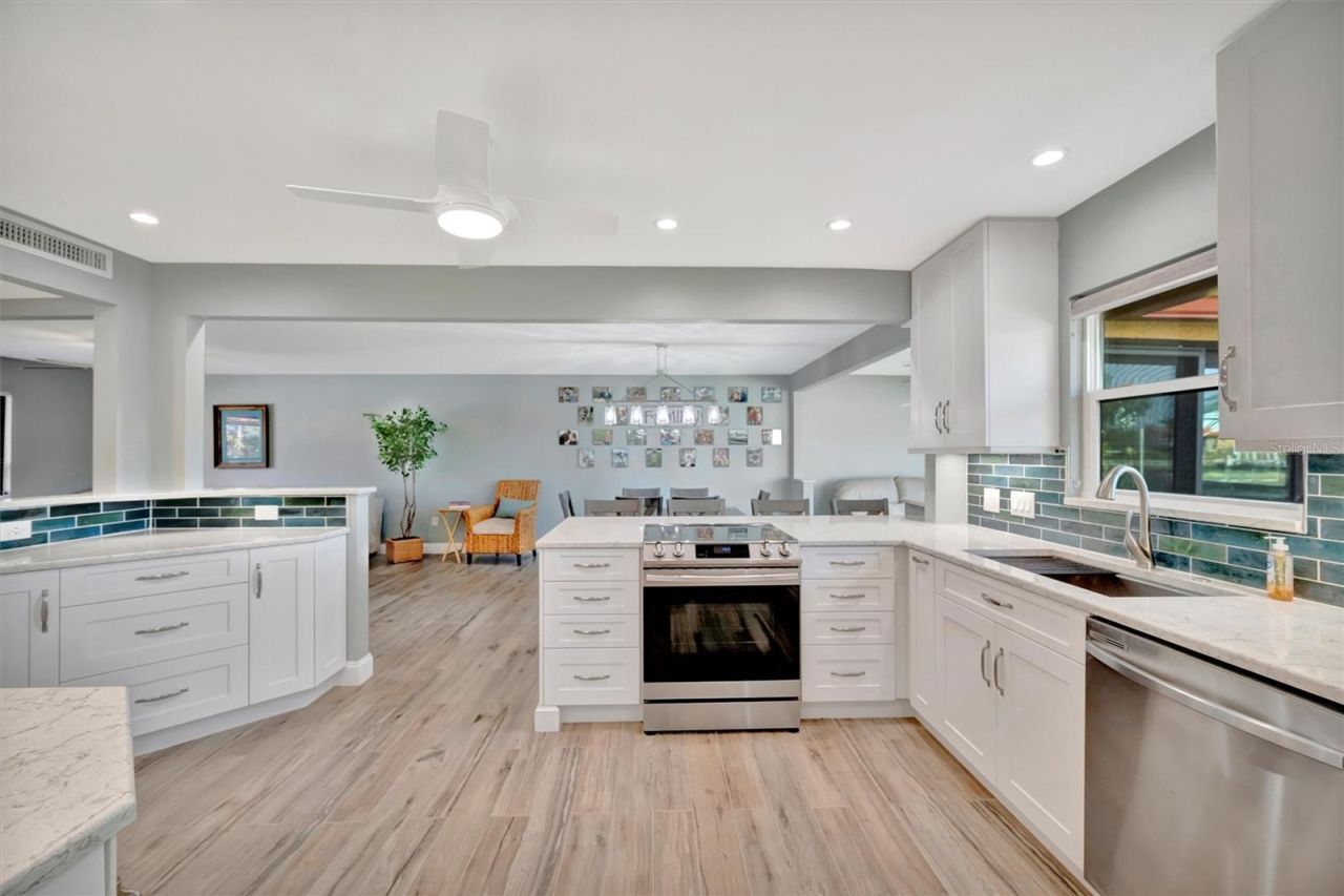 9517 Azure Cove , Bradenton, FL 34210 Photo