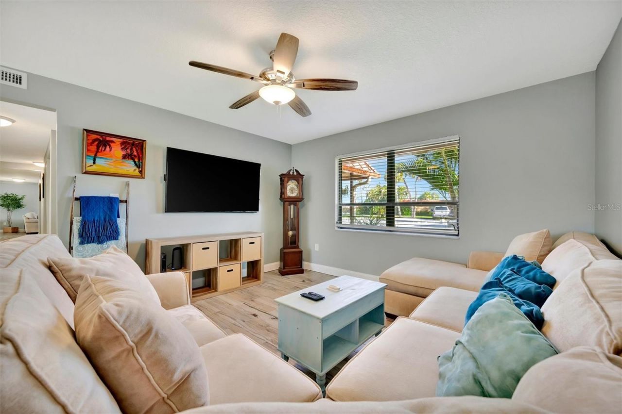 9517 Azure Cove , Bradenton, FL 34210 Photo