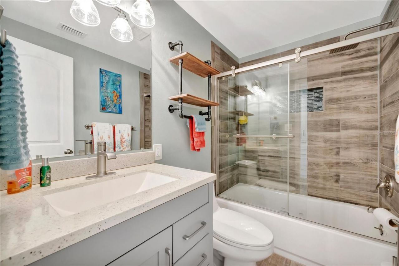 9517 Azure Cove , Bradenton, FL 34210 Photo