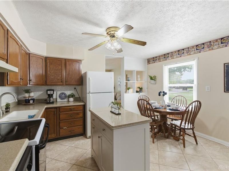 403 Ridgebury Drive, Xenia, OH 45385 Photo 14