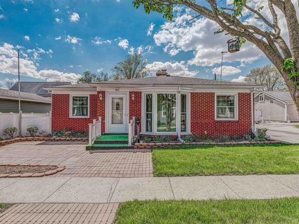 603 N Harrison Street, Syracuse, IN 46567