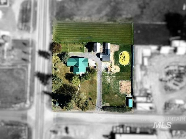 1698 State Hwy 46, Gooding, ID 83330