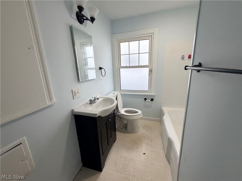 10506 Park Heights Road, Cleveland, OH 44104 Photo 14