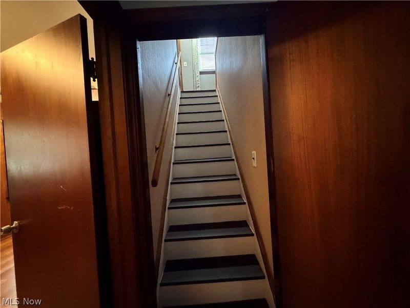 10506 Park Heights Road, Cleveland, OH 44104 Photo 16