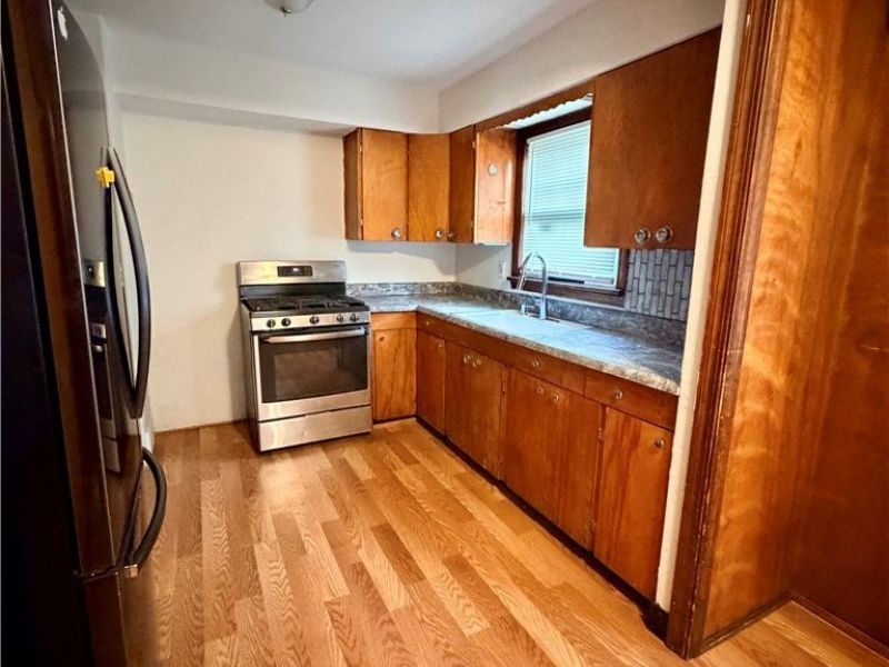 10506 Park Heights Road, Cleveland, OH 44104 Photo 7