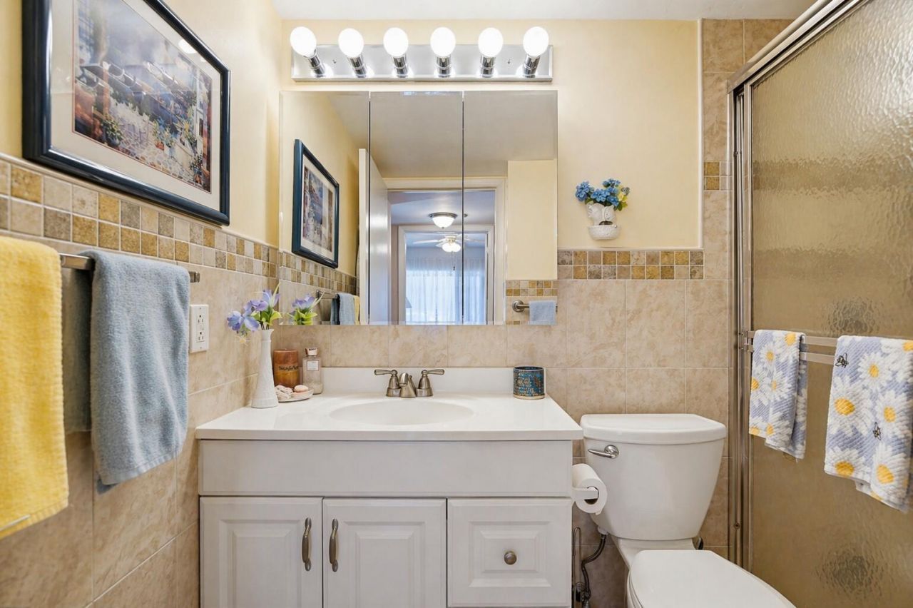 5760 Pine Wood Drive, Unit D-1, Greenacres, FL 33463 Photo