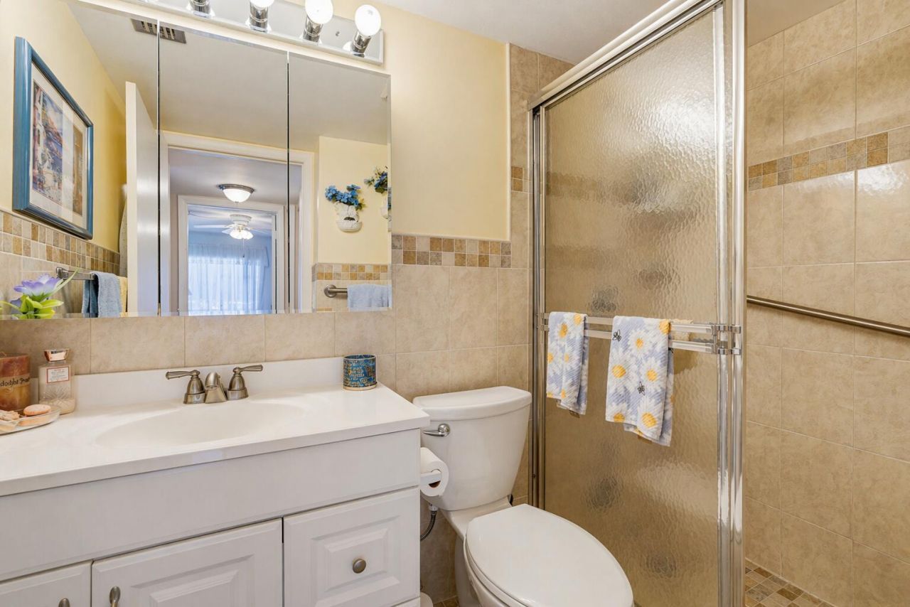 5760 Pine Wood Drive, Unit D-1, Greenacres, FL 33463 Photo