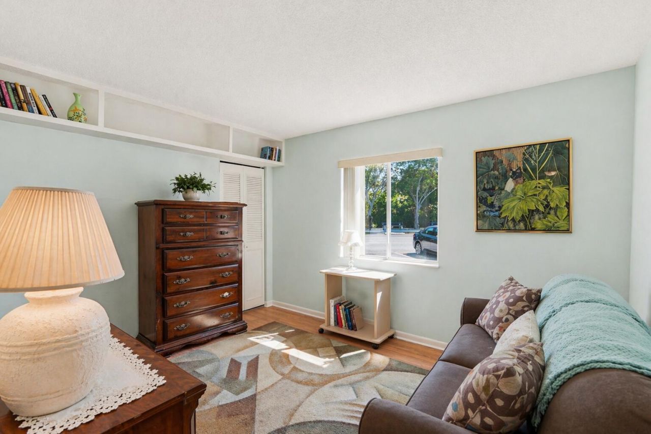 5760 Pine Wood Drive, Unit D-1, Greenacres, FL 33463 Photo