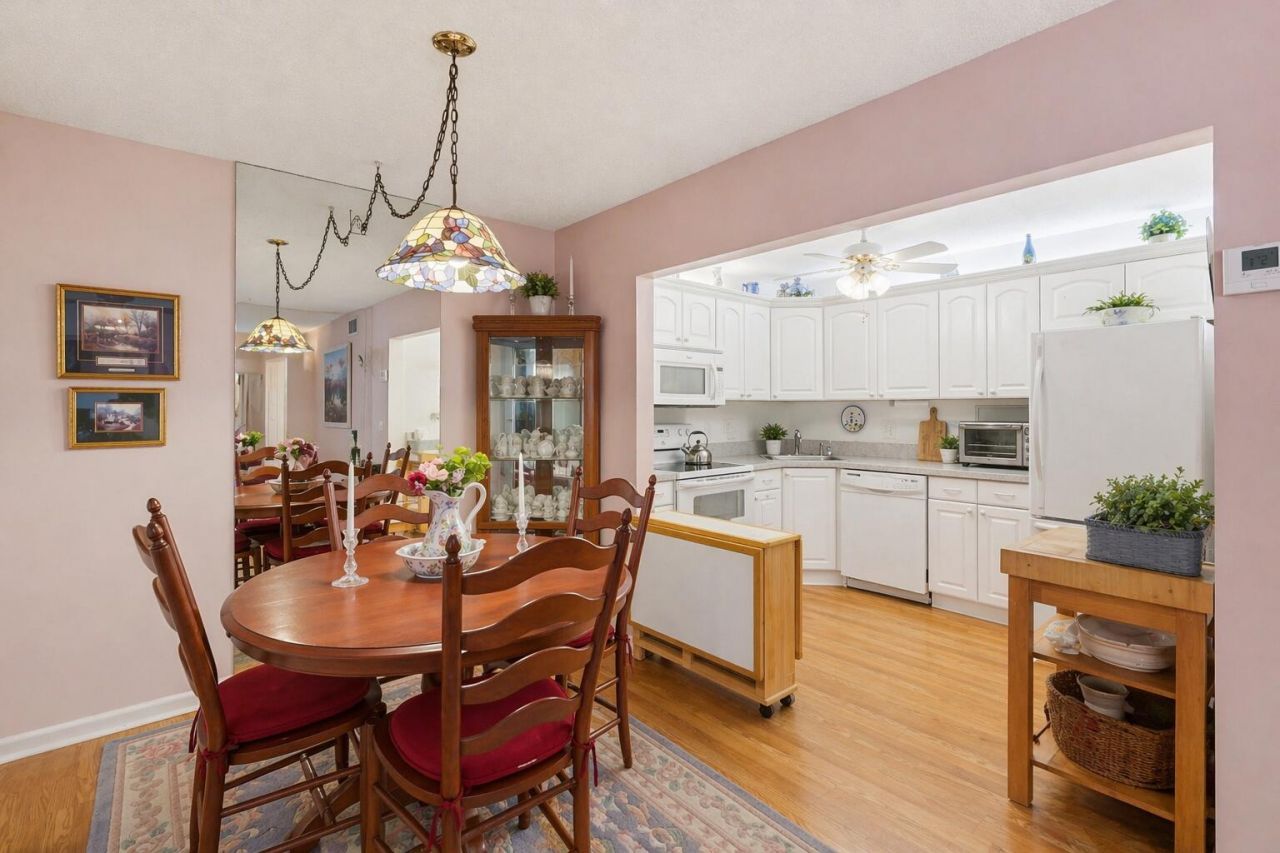 5760 Pine Wood Drive, Unit D-1, Greenacres, FL 33463 Photo