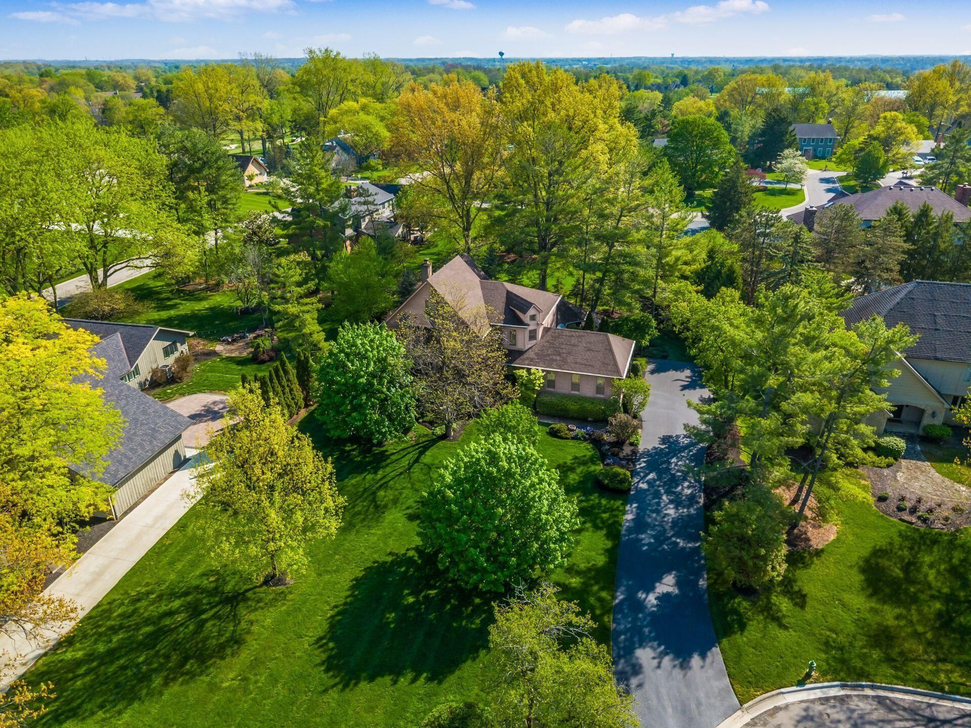 8642 Hawick Court S, Dublin, OH 43017 Main Photo