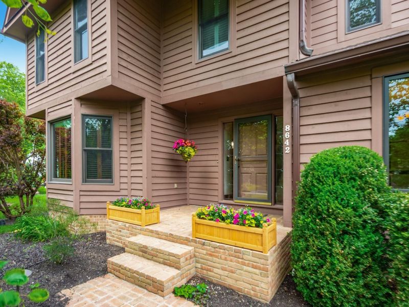 8642 Hawick Court S, Dublin, OH 43017 Photo 3