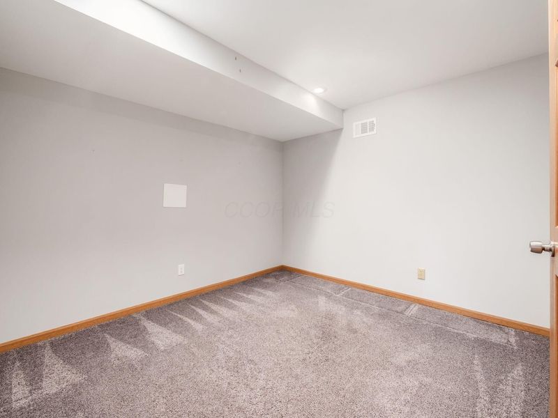 8642 Hawick Court S, Dublin, OH 43017 Photo 55