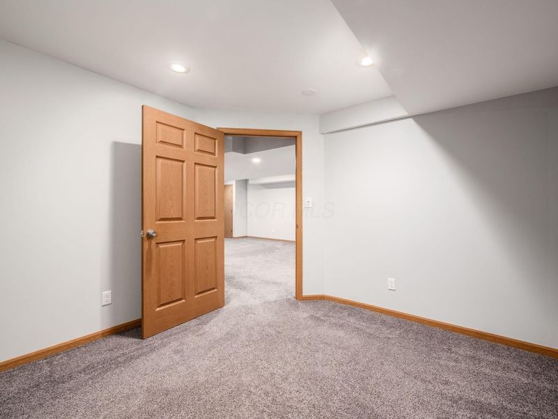 8642 Hawick Court S, Dublin, OH 43017 Photo 56