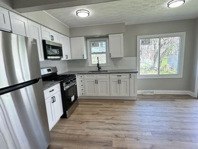 20605 Hansen Road, Maple Heights, OH 44137 Photo 2