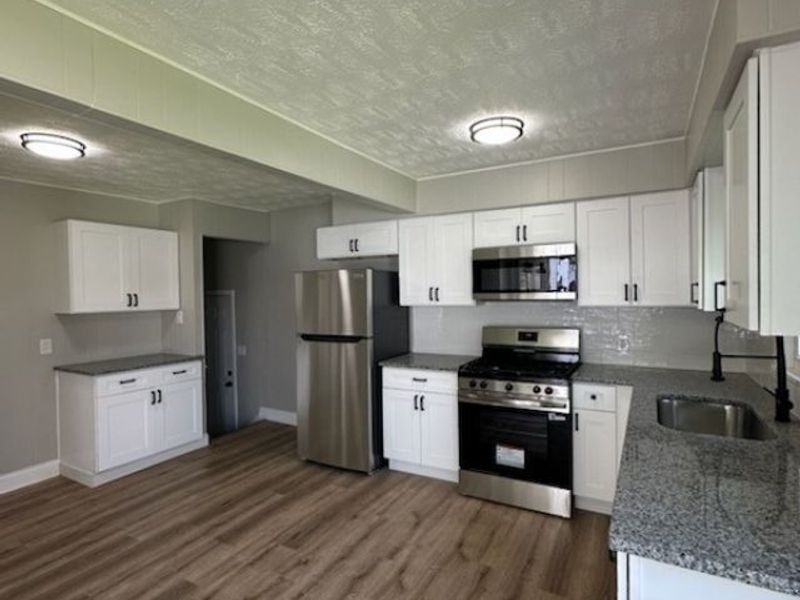 20605 Hansen Road, Maple Heights, OH 44137 Photo 3