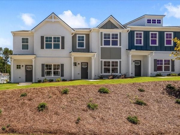 1918 Christine Way , Unit 112, Conyers, GA 30013