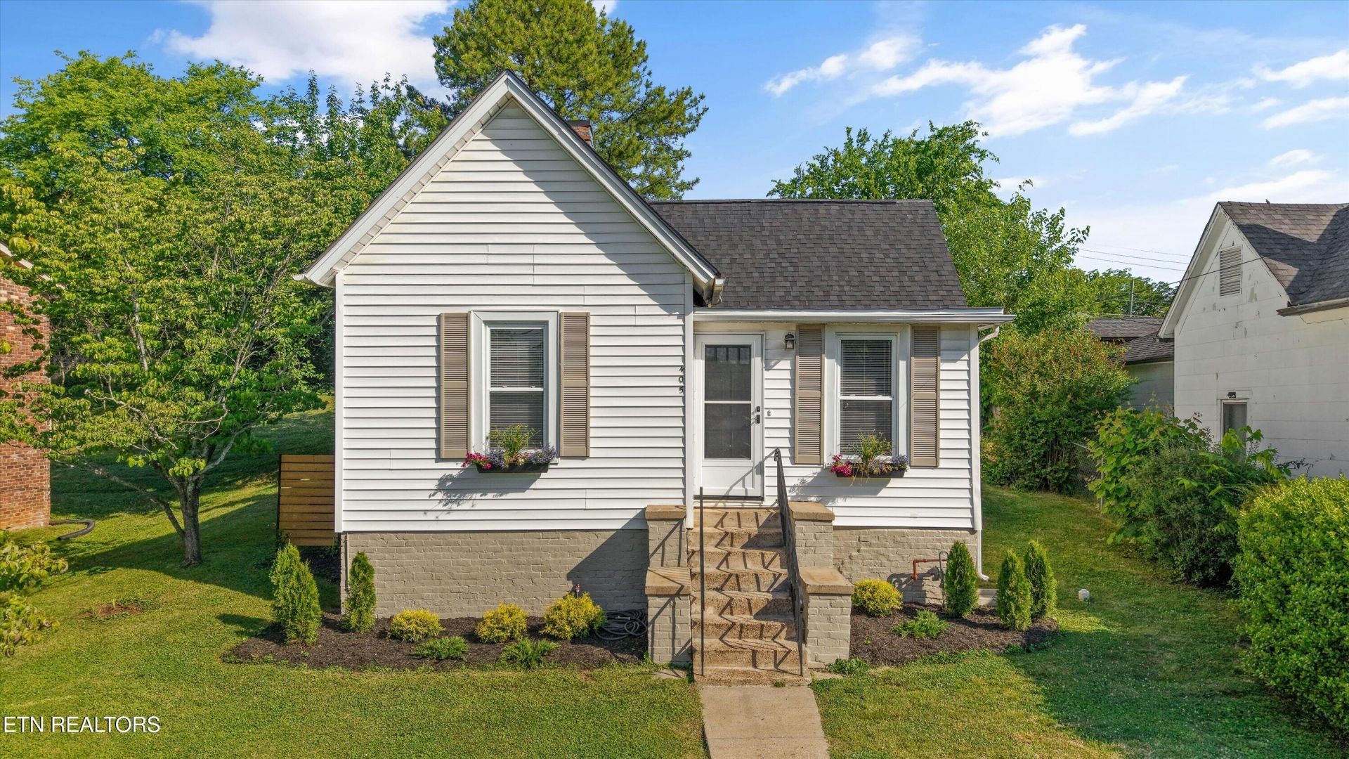 405 Ocala Drive, Knoxville, TN 37918 Main Photo
