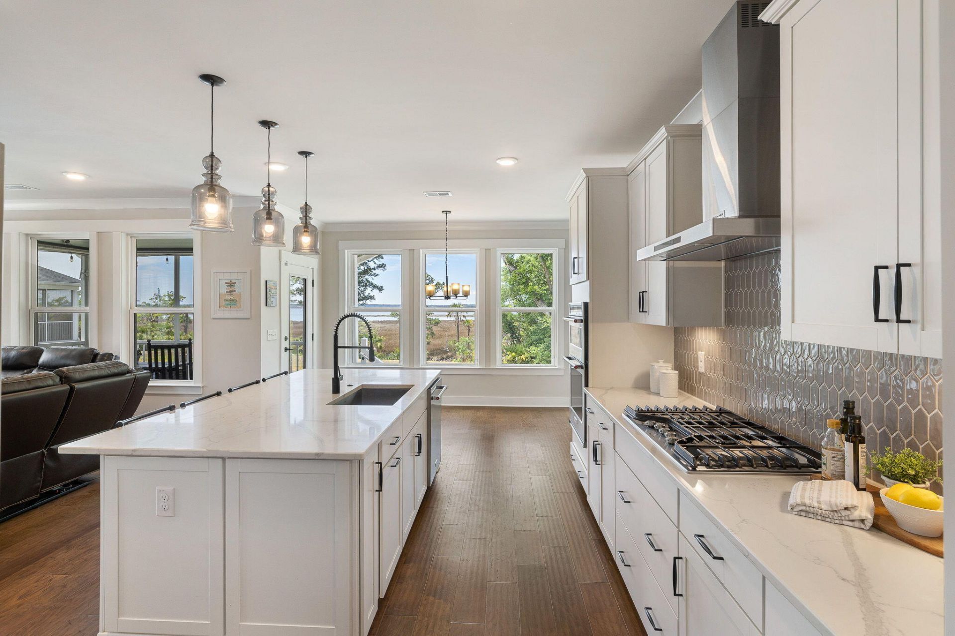 523 Spring Hollow Drive Photo 12