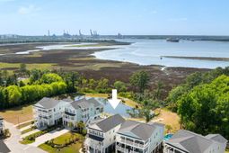 523 Spring Hollow Drive photo 4