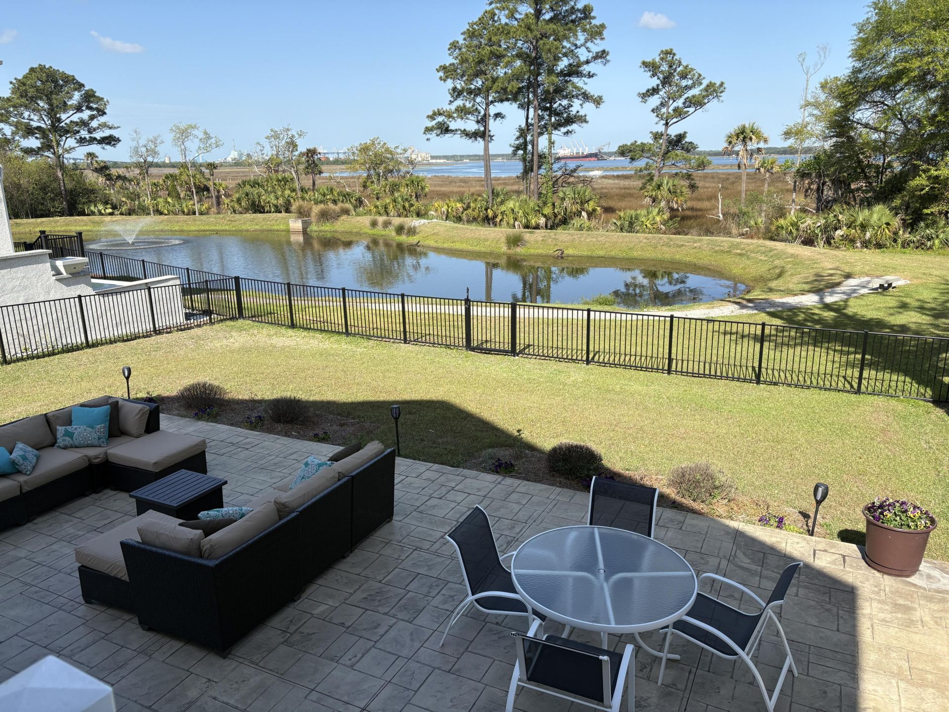 523 Spring Hollow Drive Photo 4