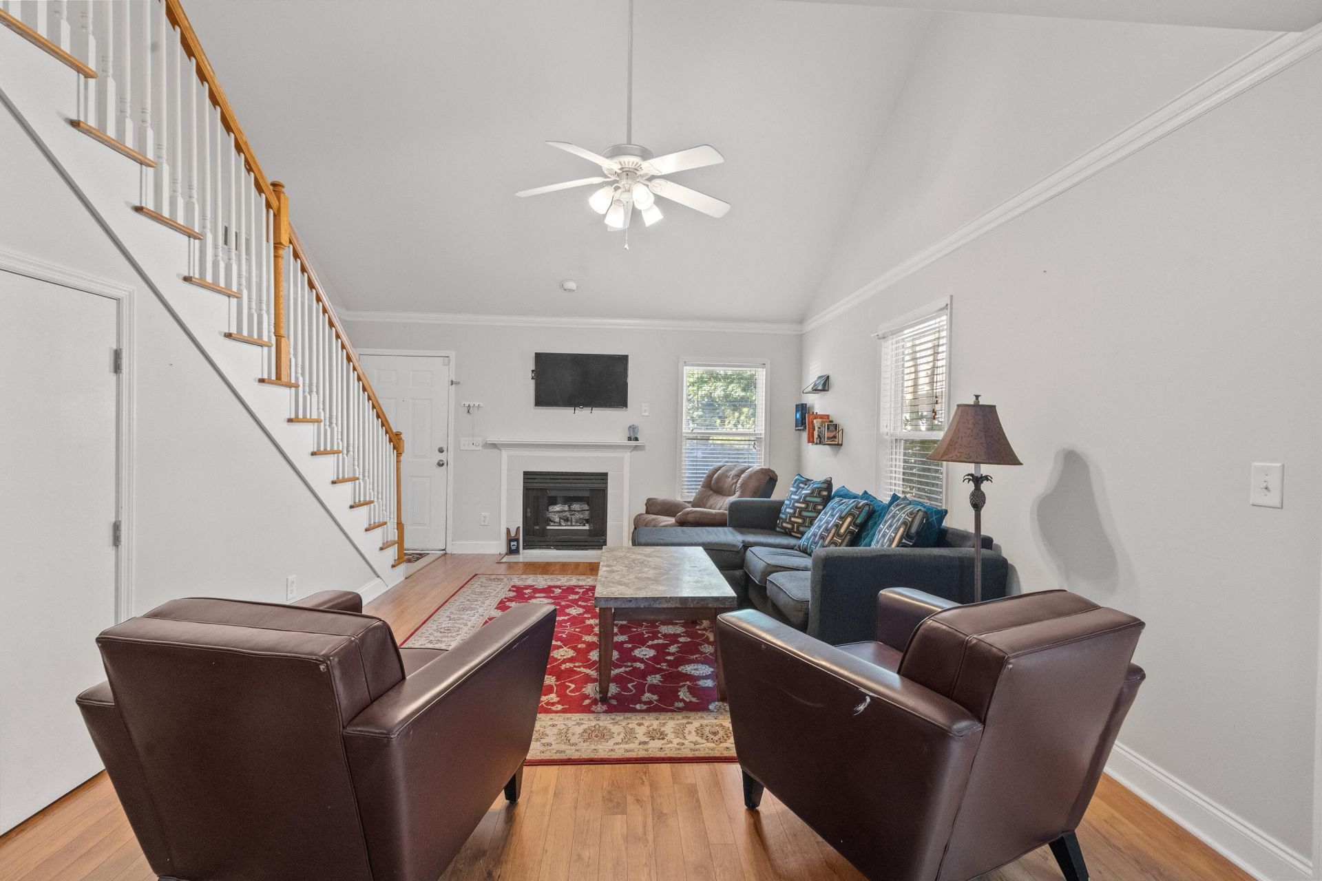 940 E Estates Boulevard Photo 10