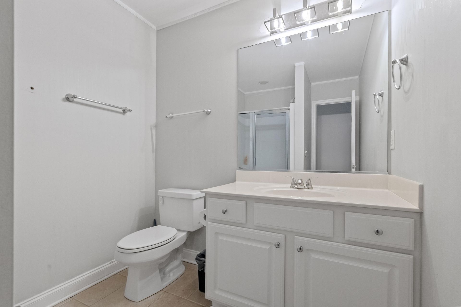 940 E Estates Boulevard Photo 24