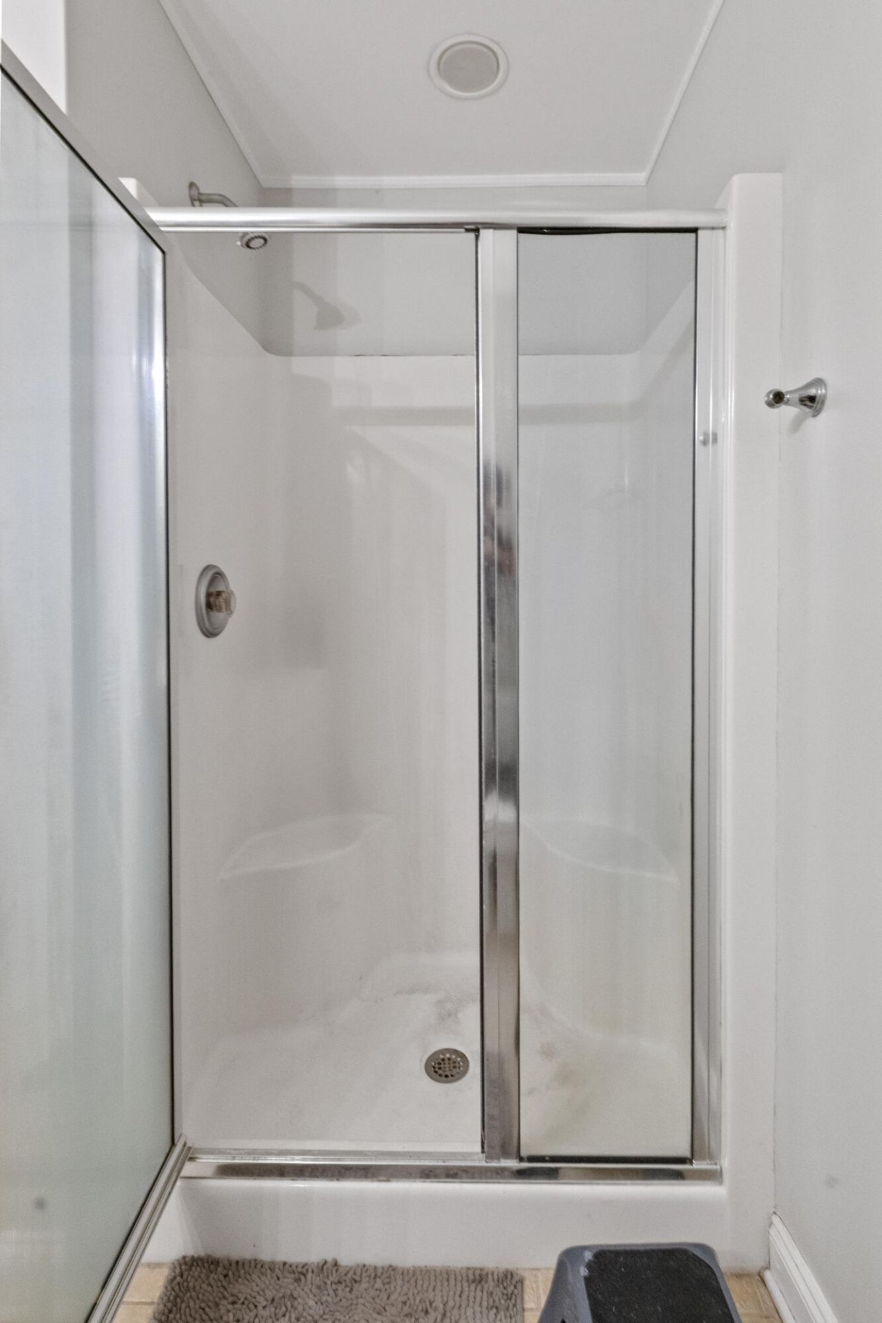 940 E Estates Boulevard Photo 25