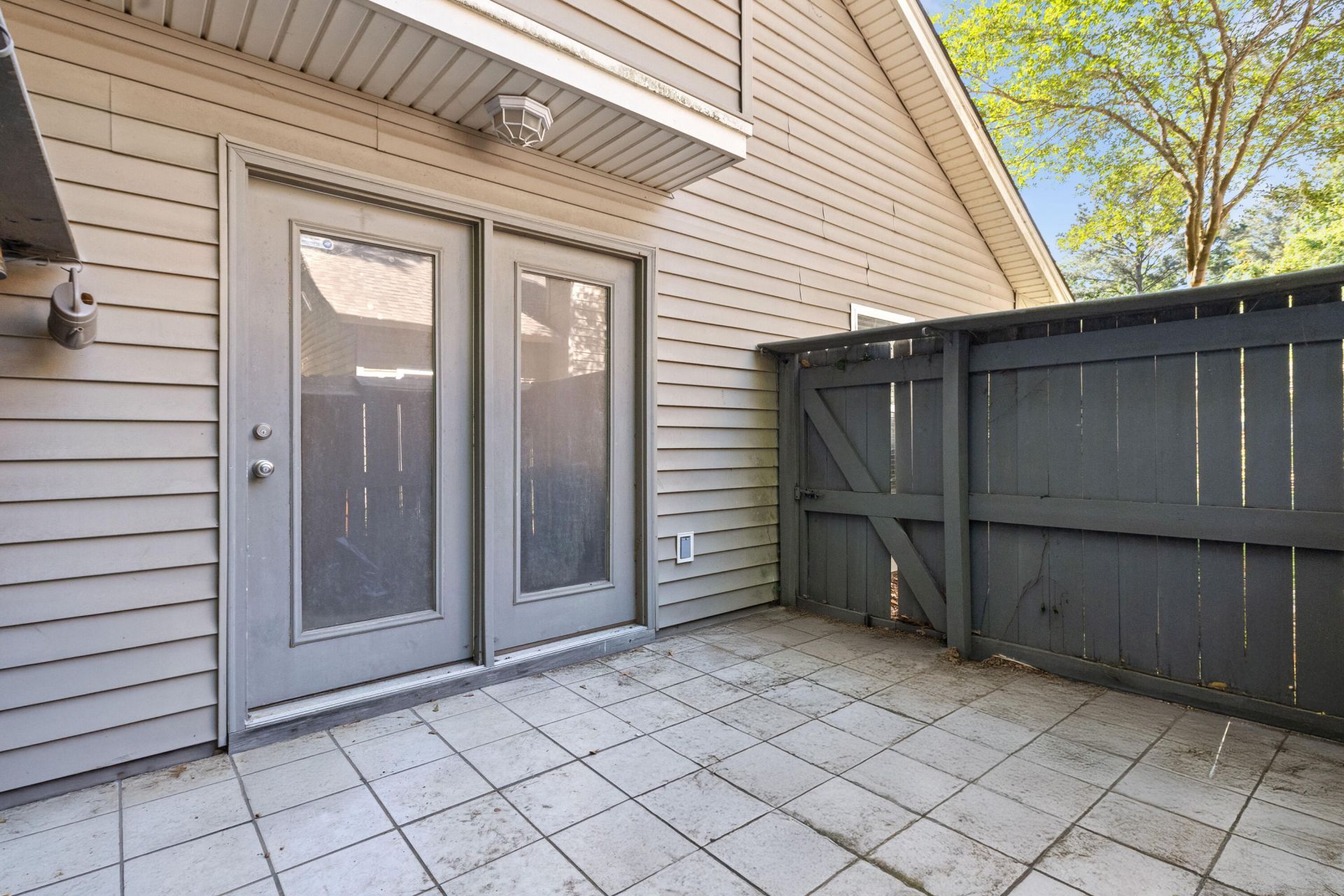 940 E Estates Boulevard Photo 33