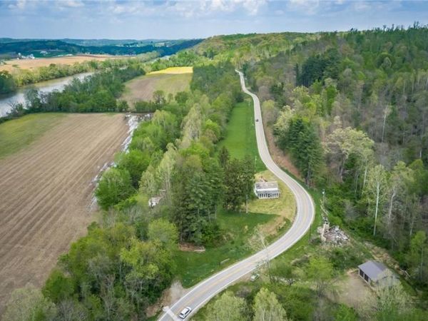 3725 N River Road, Zanesville, OH 43701