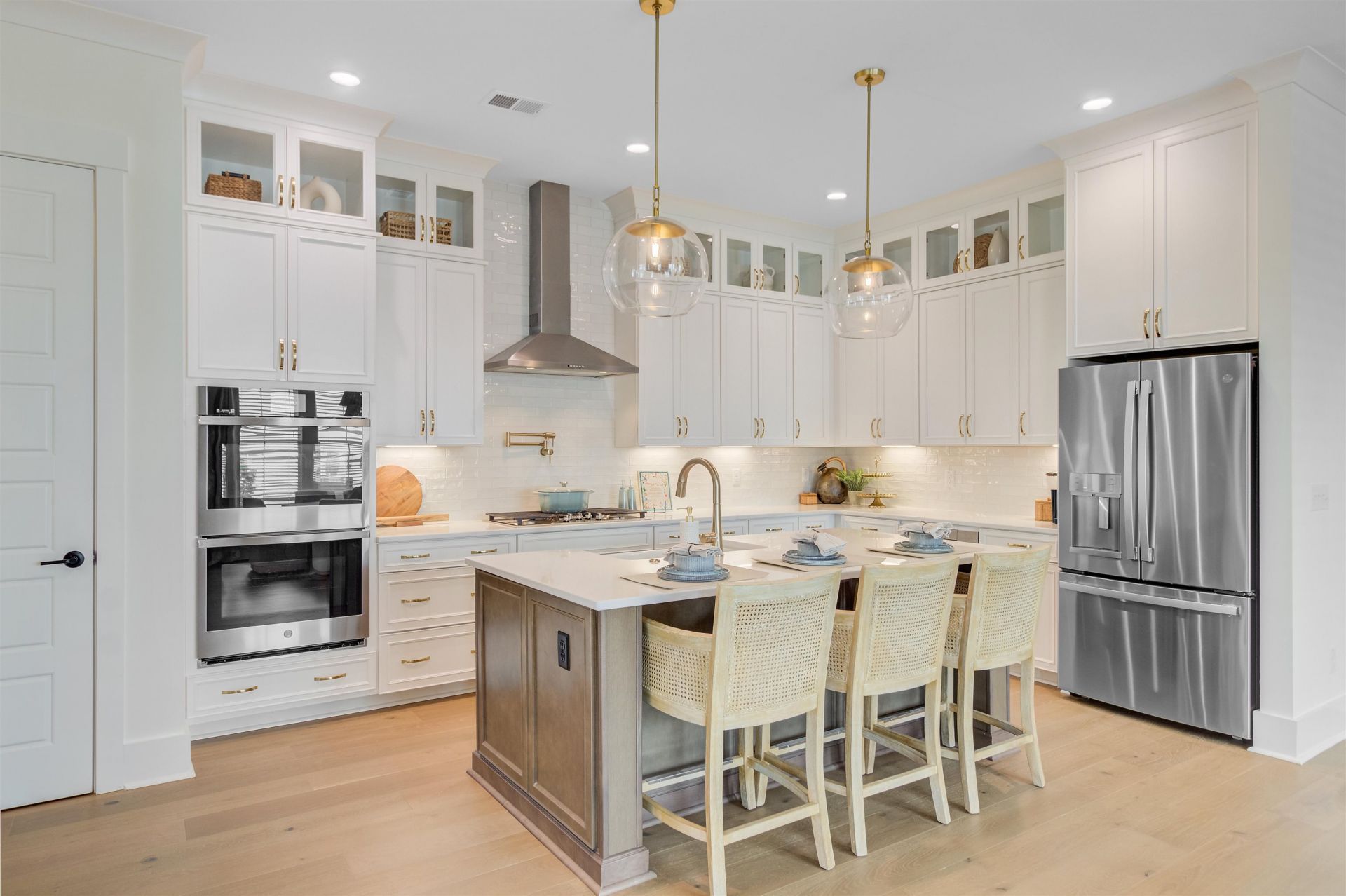 1765 Tryon Dr  Photo 11