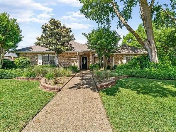 1613 Nevada Drive , Plano, TX 75093