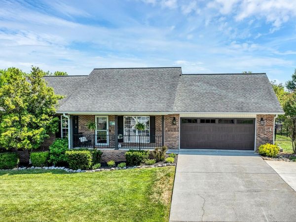 832 Misty View Drive, Maryville, TN 37804