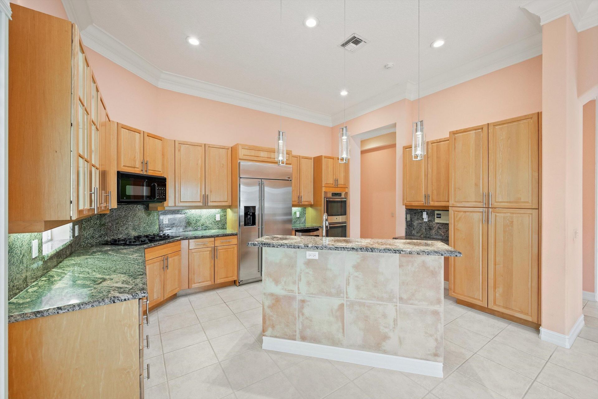 9026 Lakes Boulevard, West Palm Beach, FL 33412 Photo