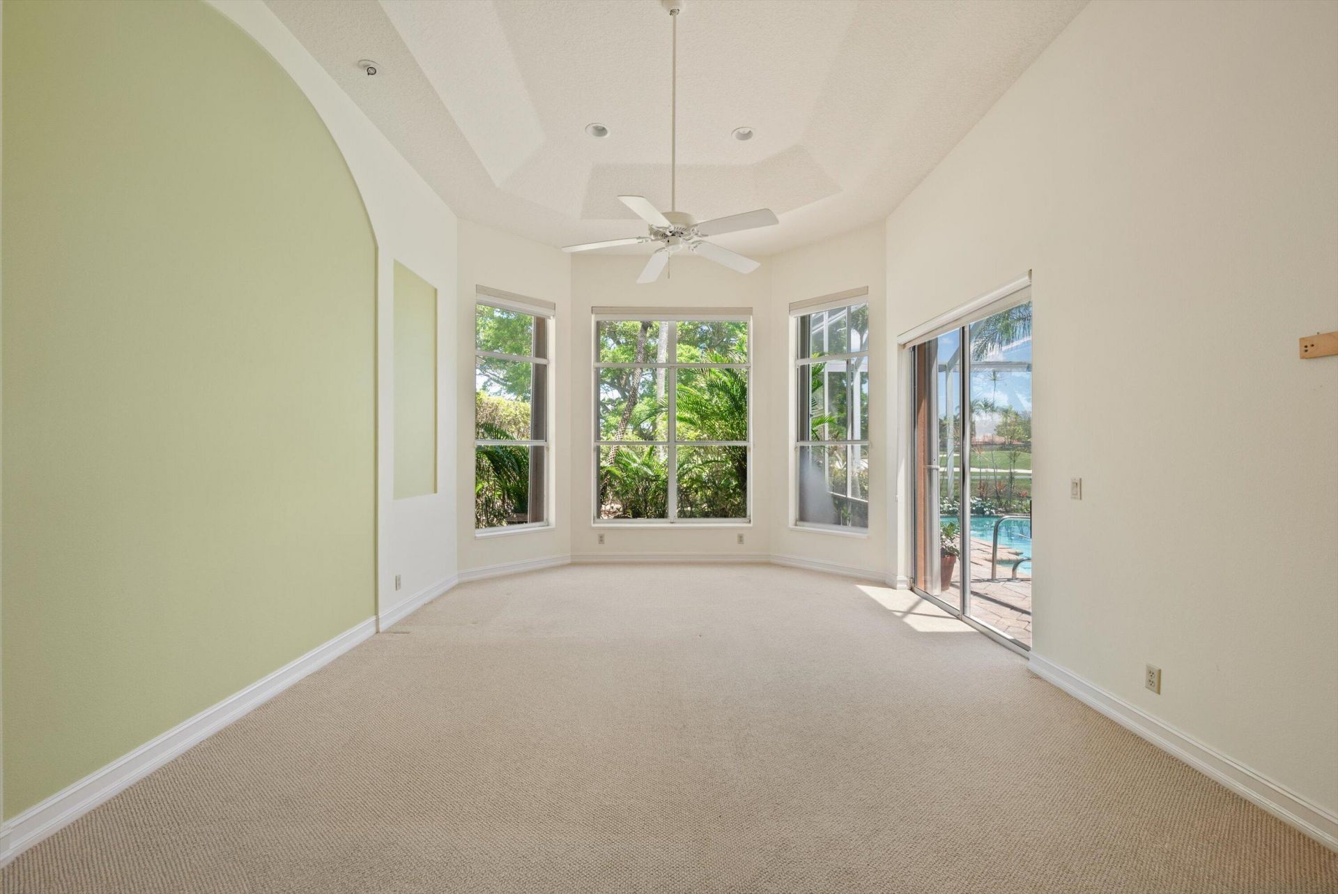 9026 Lakes Boulevard, West Palm Beach, FL 33412 Photo