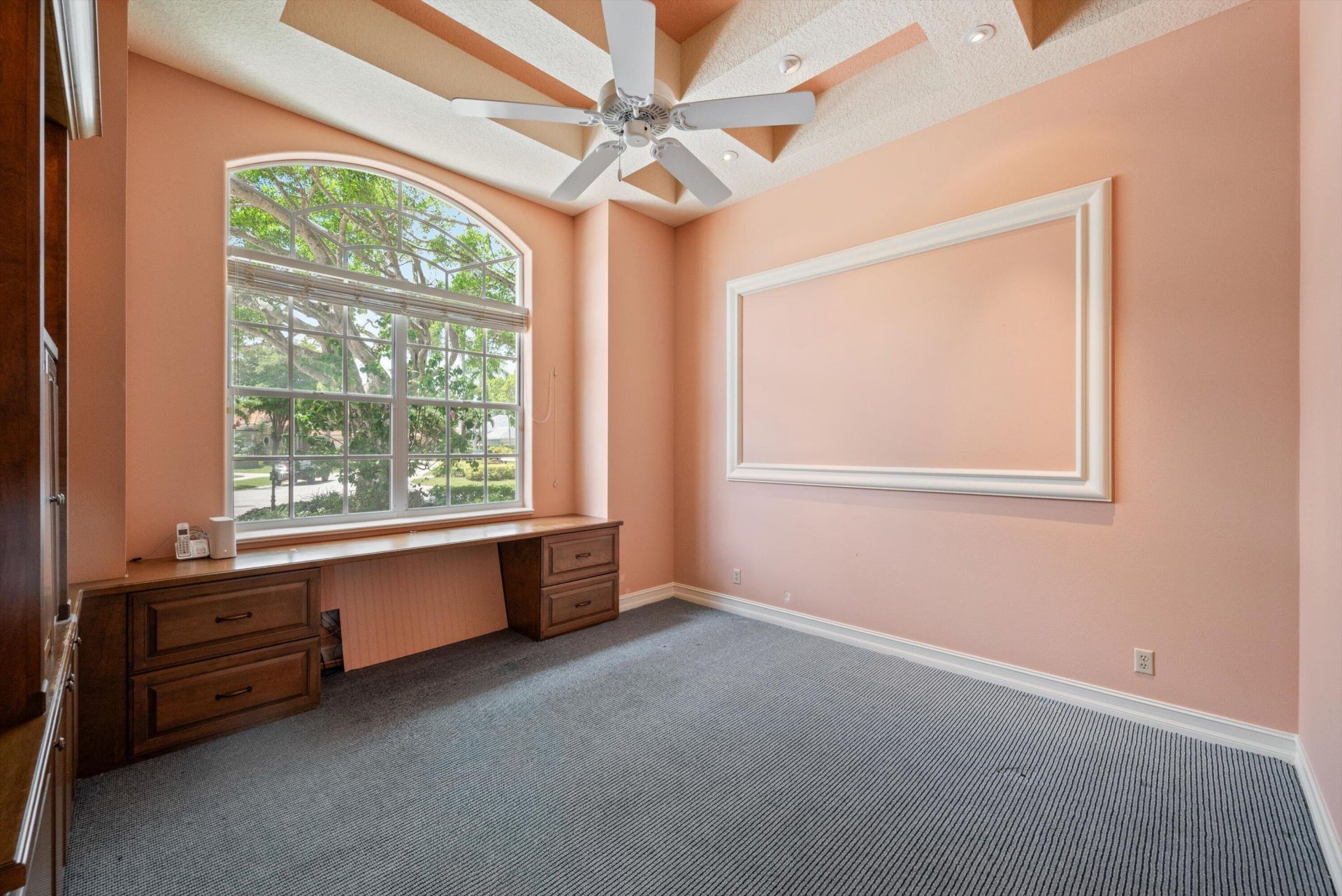 9026 Lakes Boulevard, West Palm Beach, FL 33412 Photo