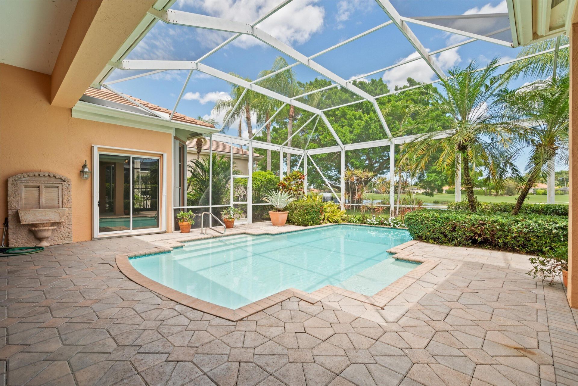 9026 Lakes Boulevard, West Palm Beach, FL 33412 Photo