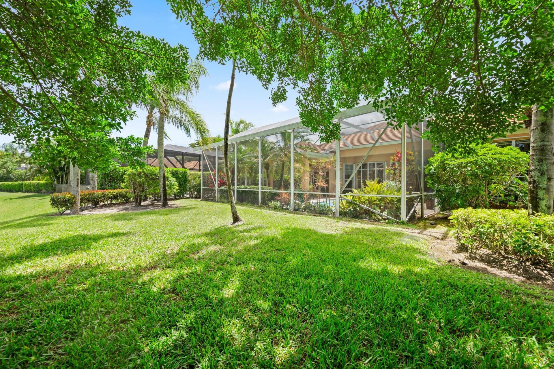 9026 Lakes Boulevard, West Palm Beach, FL 33412 Photo
