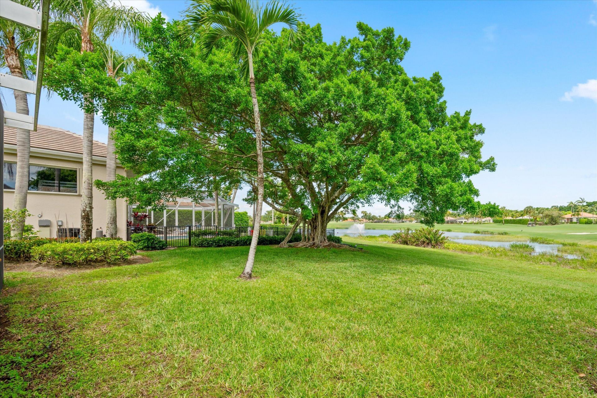 9026 Lakes Boulevard, West Palm Beach, FL 33412 Photo