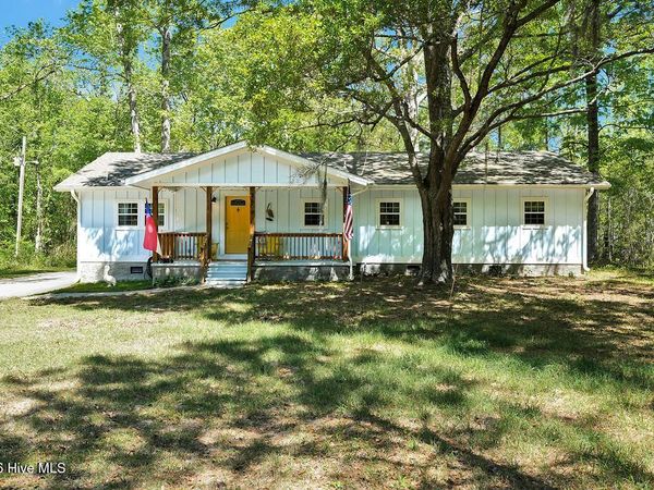 2600 Midway Road SE, Bolivia, NC 28422