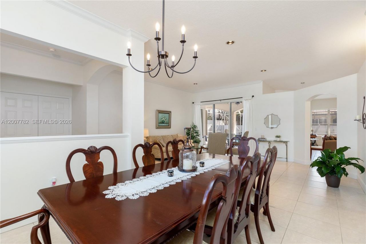 15966 SW 3rd St , Pembroke Pines, FL 33027 Photo