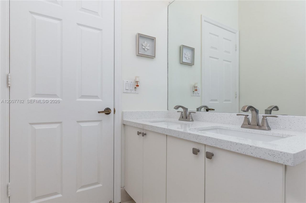 15966 SW 3rd St , Pembroke Pines, FL 33027 Photo