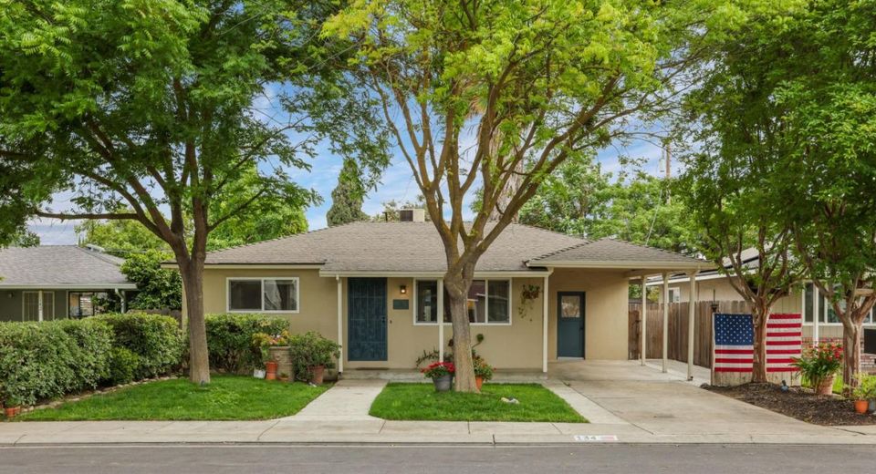 134 E Washington St, Ripon, CA 95366 Photo