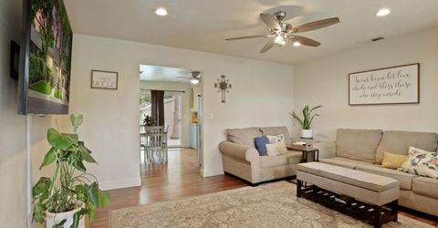 134 E Washington St, Ripon, CA 95366 Photo