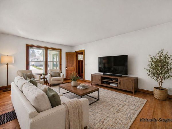 415 Elmhurst Street, Valparaiso, IN 46385