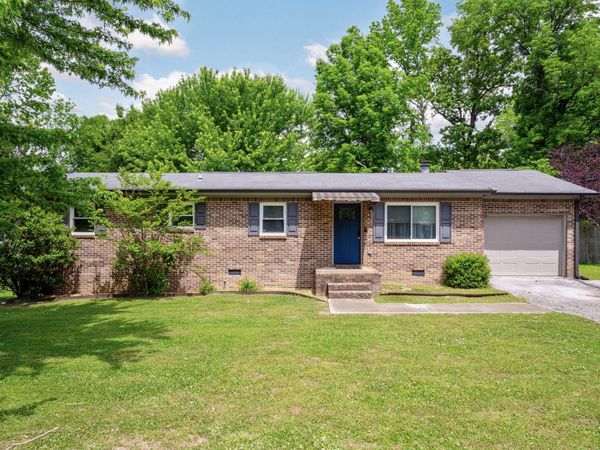 8329 Iris Road, Chattanooga, TN 37421