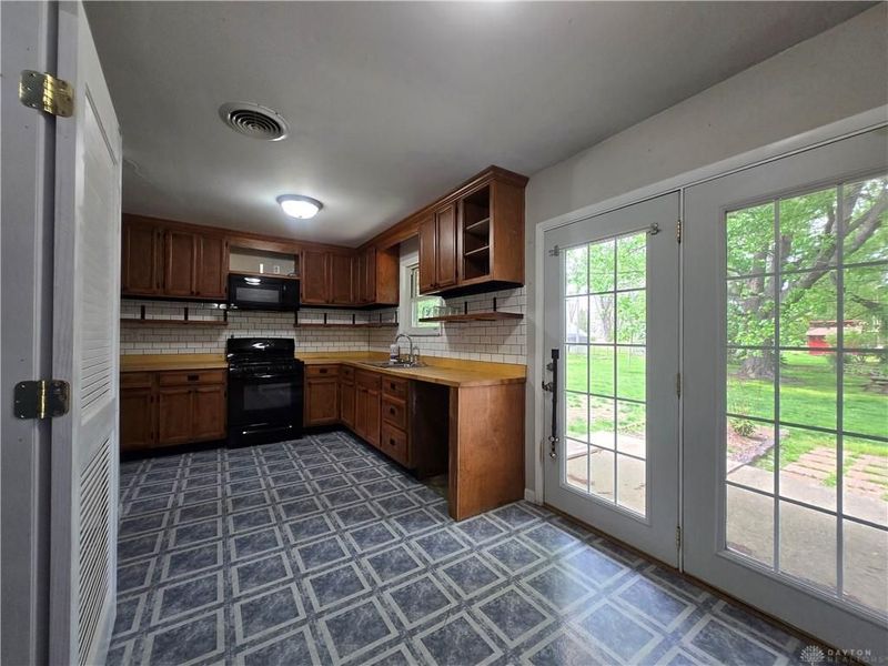 5430 David Drive, Tipp City, OH 45371 Photo 10